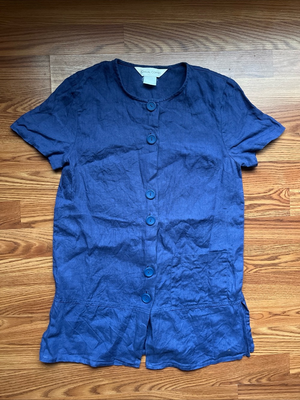 Casual Corner Blue Button-Front Short Sleeve Top